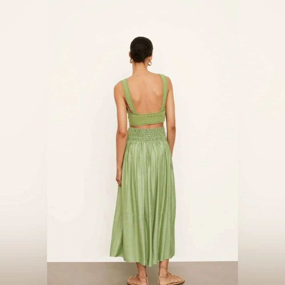 Vince Smocked Midi Skirt in Pistachio XS - Picture 5 of 6